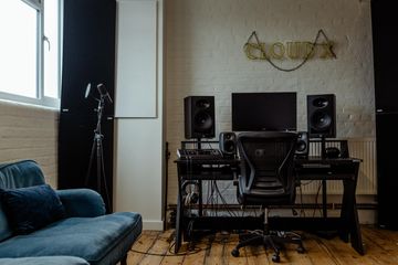 London Workshop spaces Cloud X Recording Studio image 3