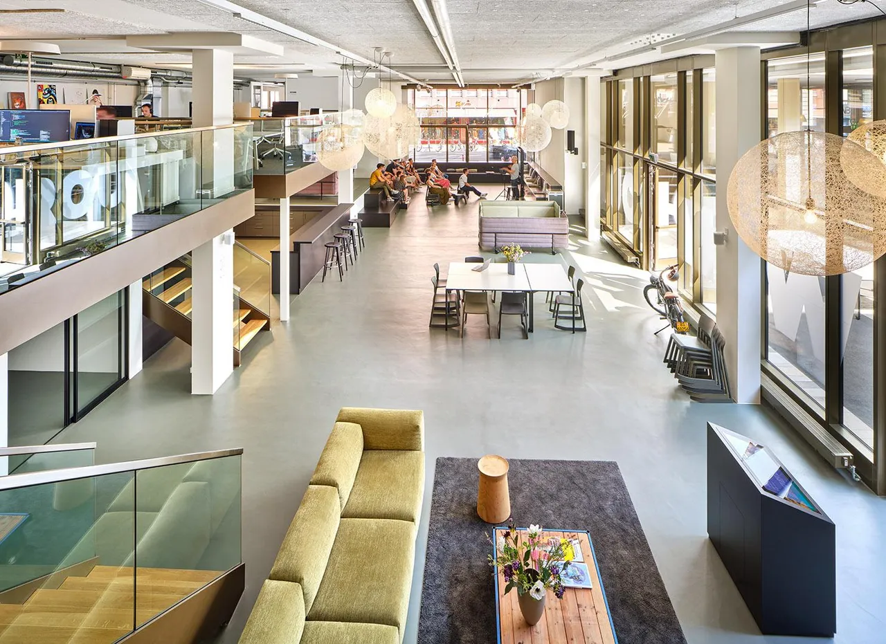 Basel  Coworking space Luxurious Flex Office workstation image 1