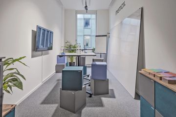 Rest of the World Client Meeting Meeting rooms Small Space IV image 0