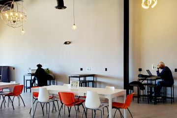 Rest of the World Client Meeting Coworking space General Workspace image 2