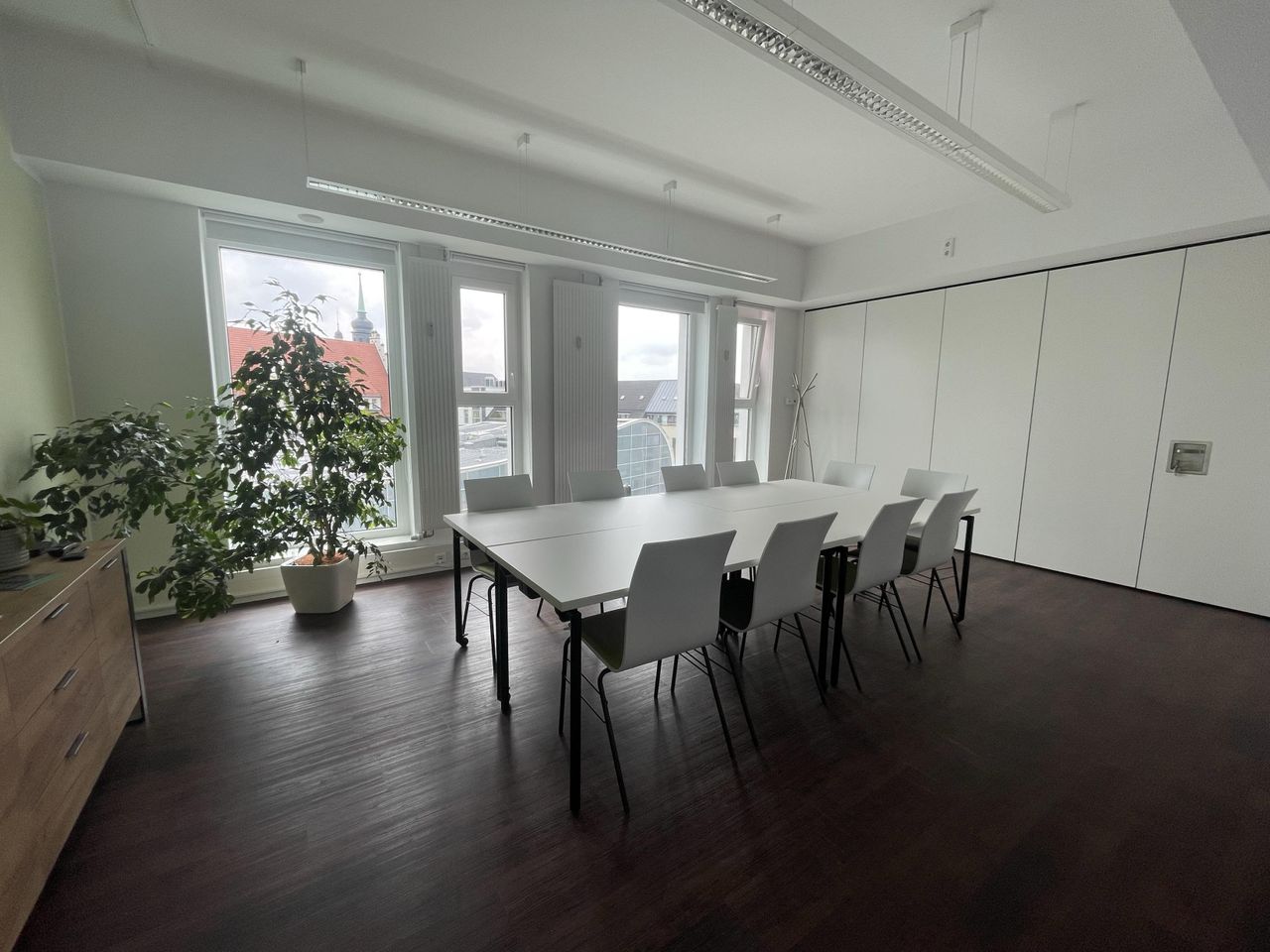 Chemnitz  Workshopruimtes Meetingraum L – Vielseitiger Raum für Workshops, Schulungen & größere Me image 3