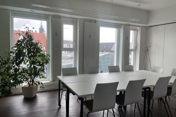 Chemnitz  Workshop space Meetingraum L – Vielseitiger Raum für Workshops, Schulungen & größere Me image 4