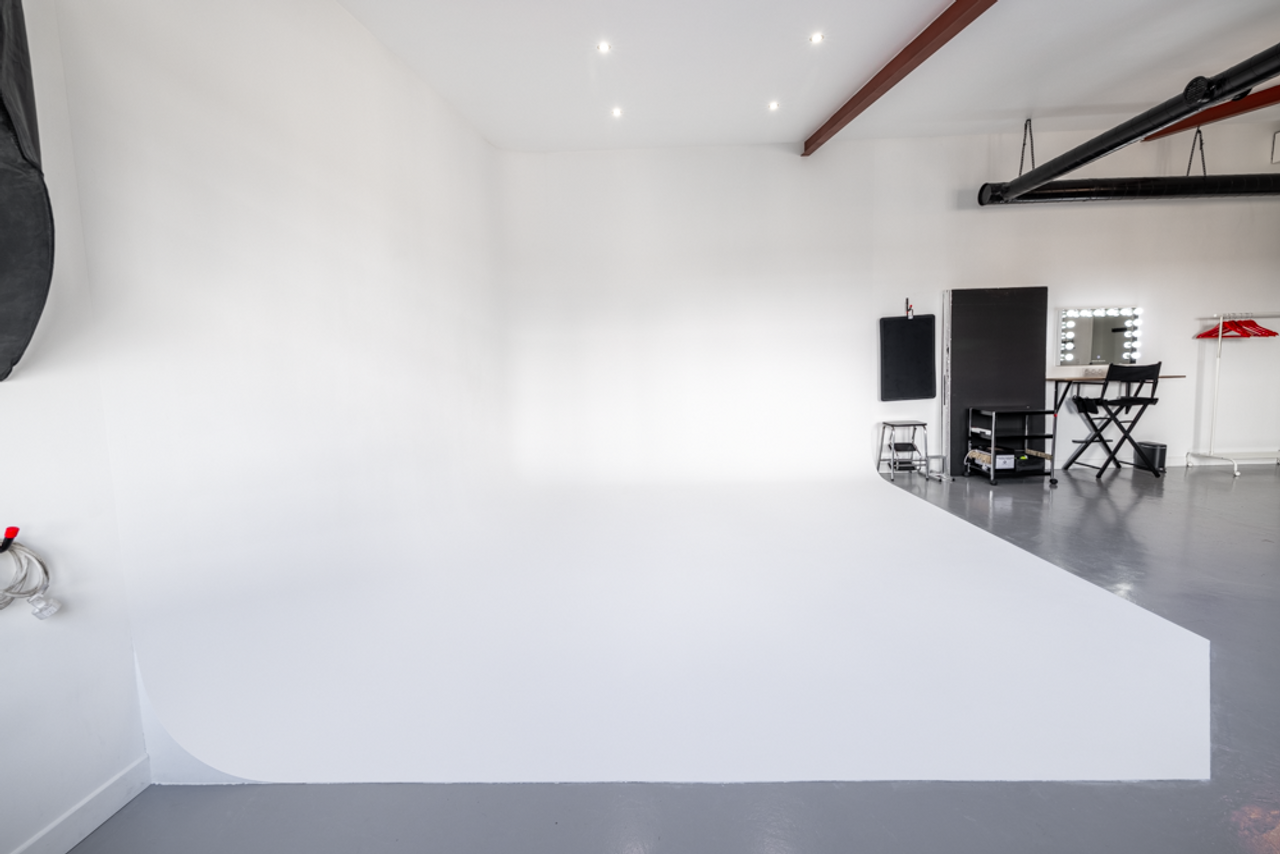 Saint-Denis  Fotostudio Studio Rosso image 10