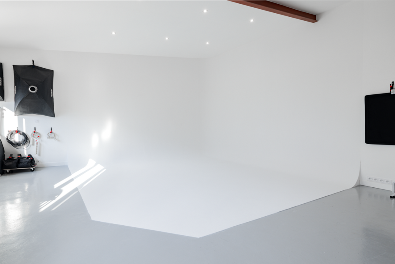 Saint-Denis  Fotostudio Studio Rosso image 11
