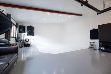 Saint-Denis Photostudio Studio Rosso image 0