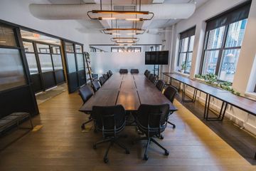 New York Coworking Meeting room Meeting Room Fifth Ave image 9