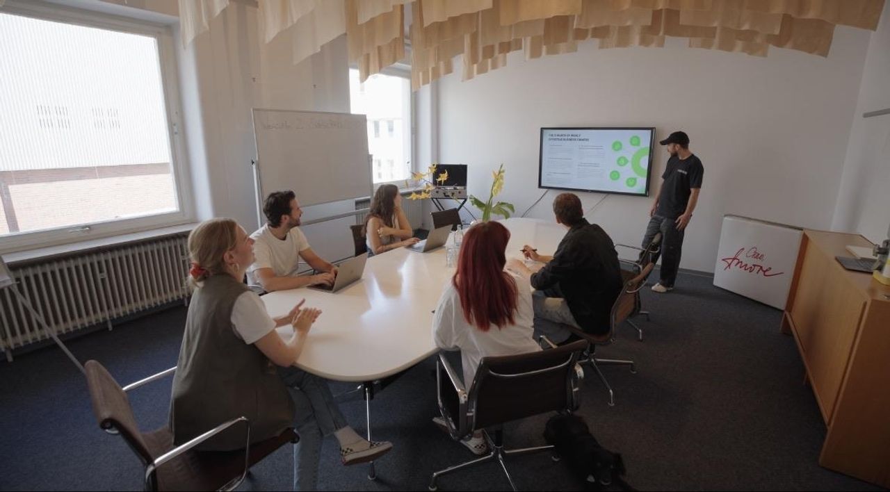 Stuttgart Mobiles Arbeiten Meeting room Superoffices image 18