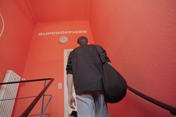 Stuttgart Mobiles Arbeiten Meetingraum Superoffices image 3