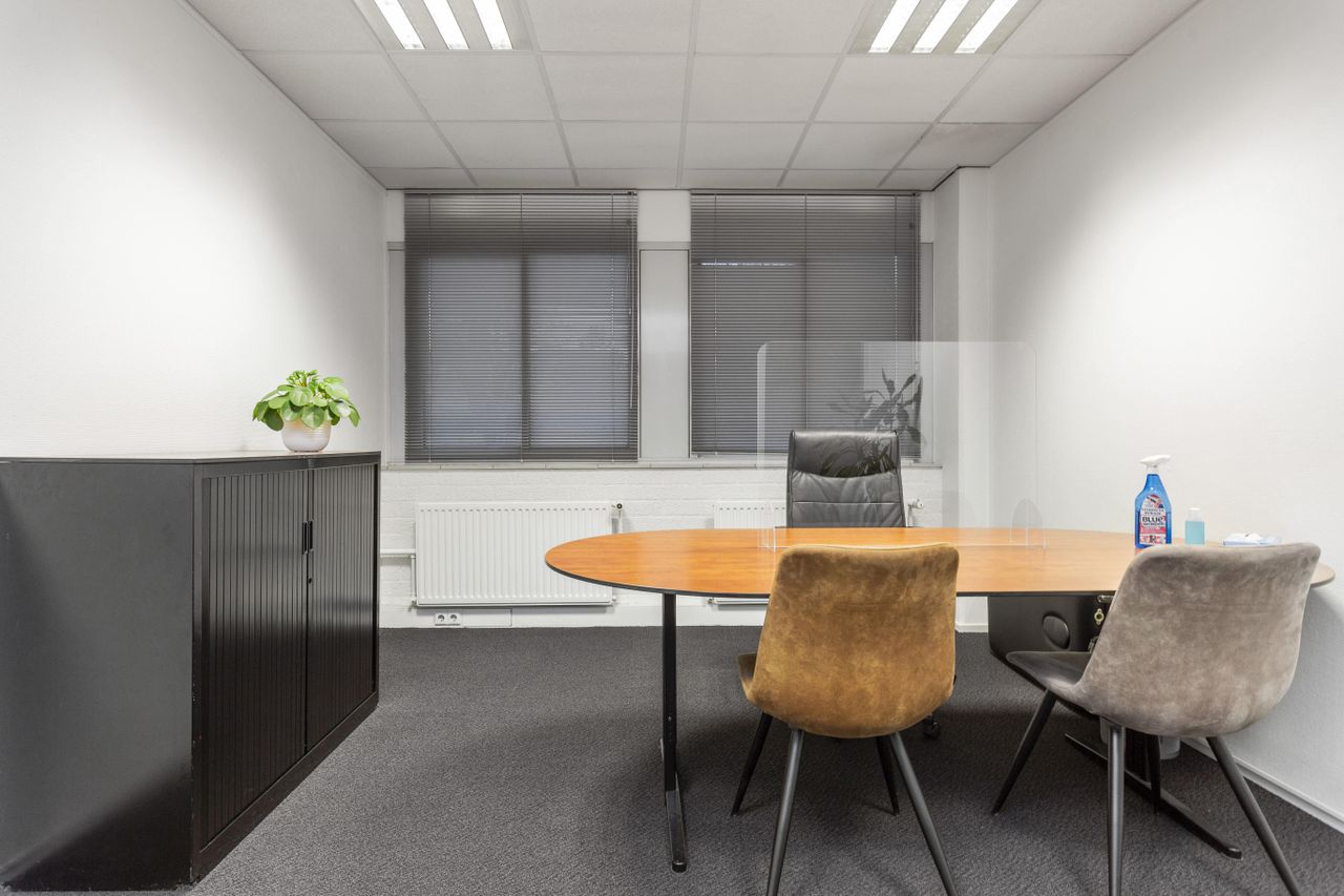 The Hague Gesprek Meeting rooms Groene spreekkamer image 2