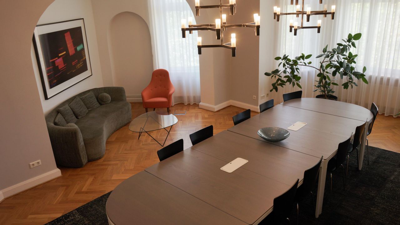 Berlin  Meeting room Meeting Room with Lake View image 1