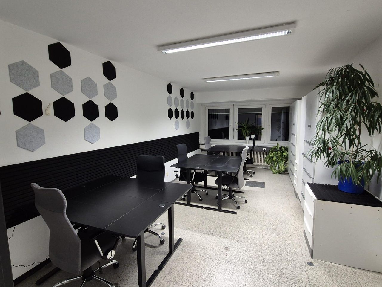 Rüsselsheim  Business Center Coworking Space Plus Meeting-Raum (200 Euro Monatlich) image 0