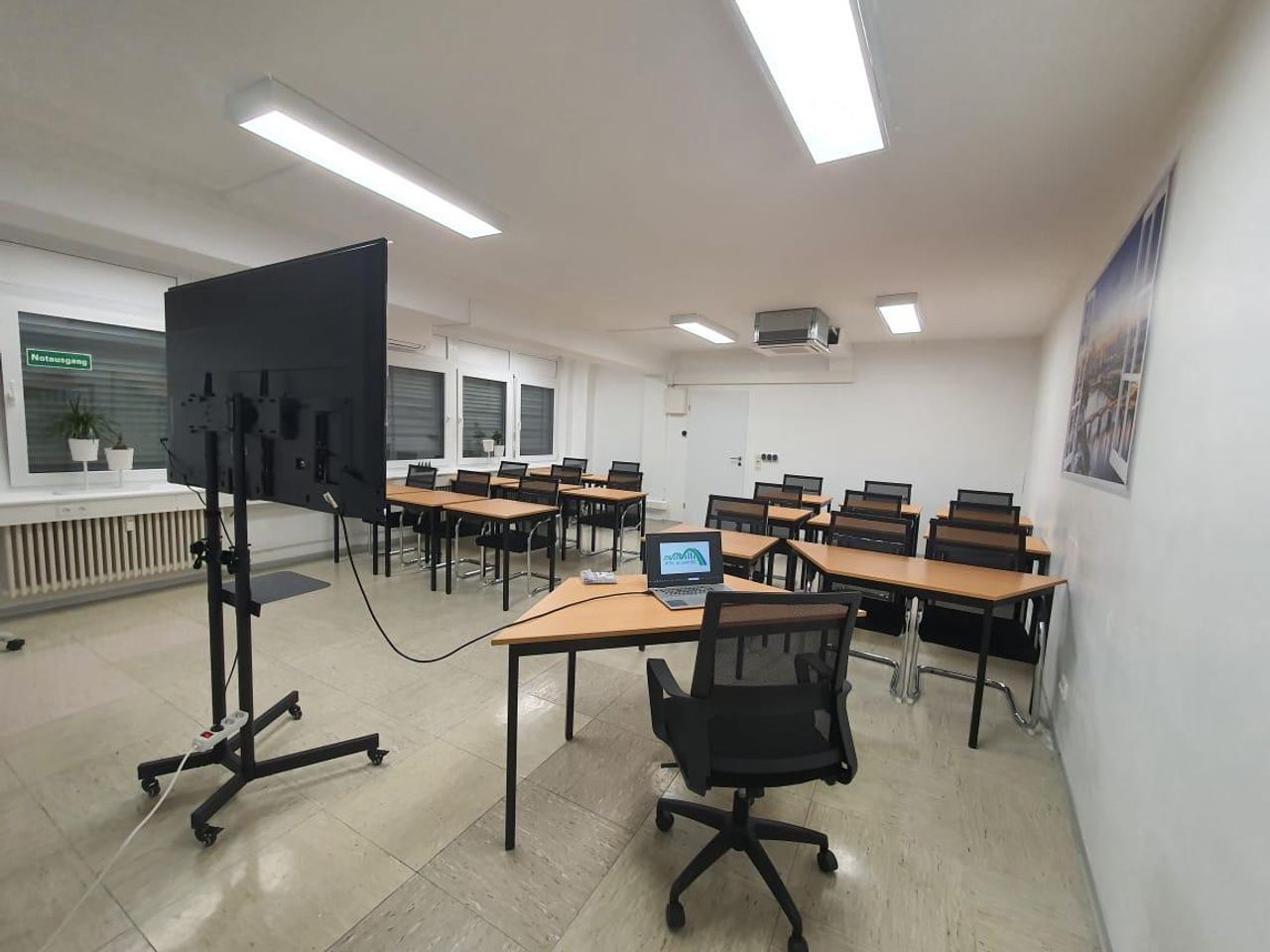 Rüsselsheim  Business Center Coworking Space Plus Meeting-Raum (200 Euro Monatlich) image 6
