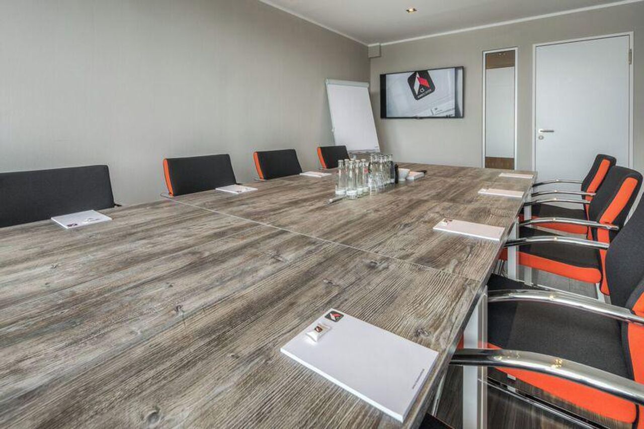 Hamburg workshop spaces Meetingraum Raum Fontenay image 2