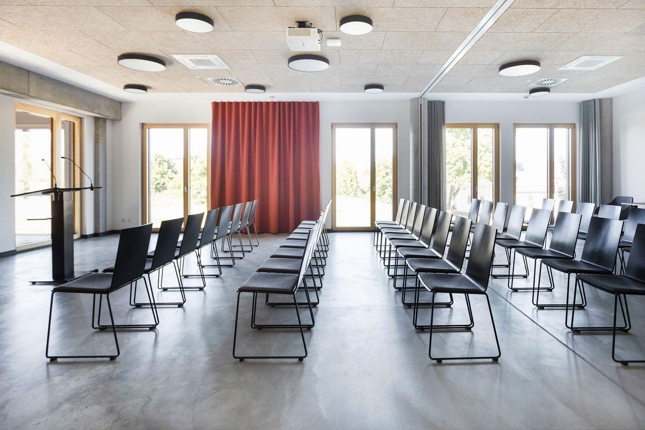 Augsburg Kreatives Meeting Seminar room Konferenzraum image 1