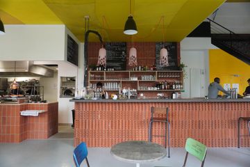 Paris  Restaurant Rez de Rail image 2