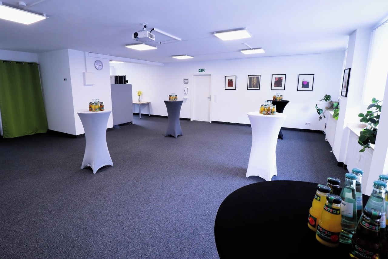 Düsseldorf Meetingräume Boardroom Heinrich image 28