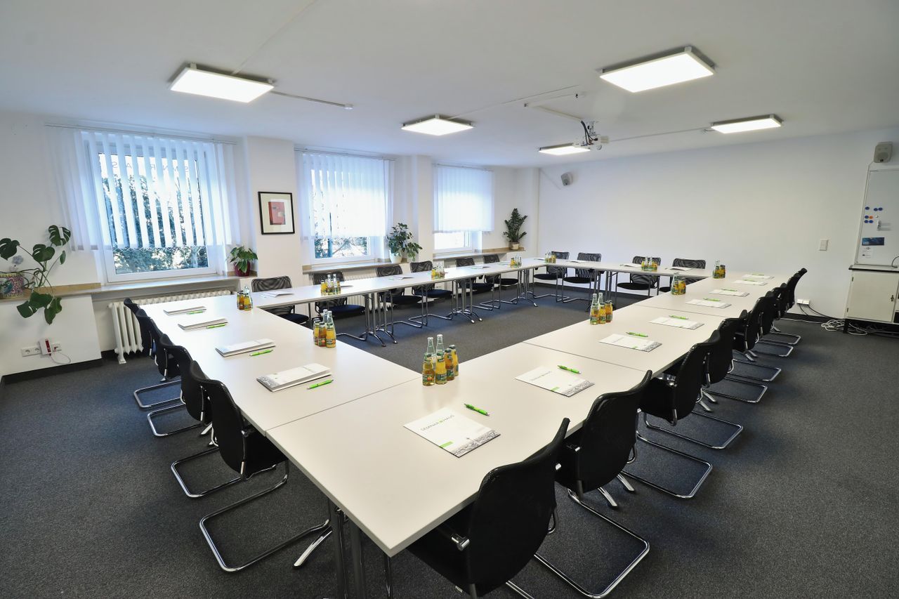 Düsseldorf Meetingräume Tagungsraum Heinrich image 2