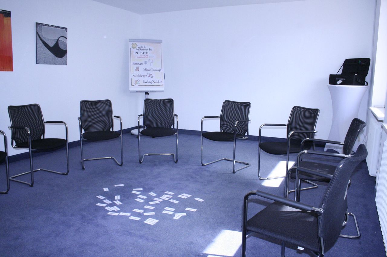 Düsseldorf workshop spaces Meeting room Clara image 3