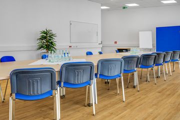 Bonn Panel Conference room Titan image 3