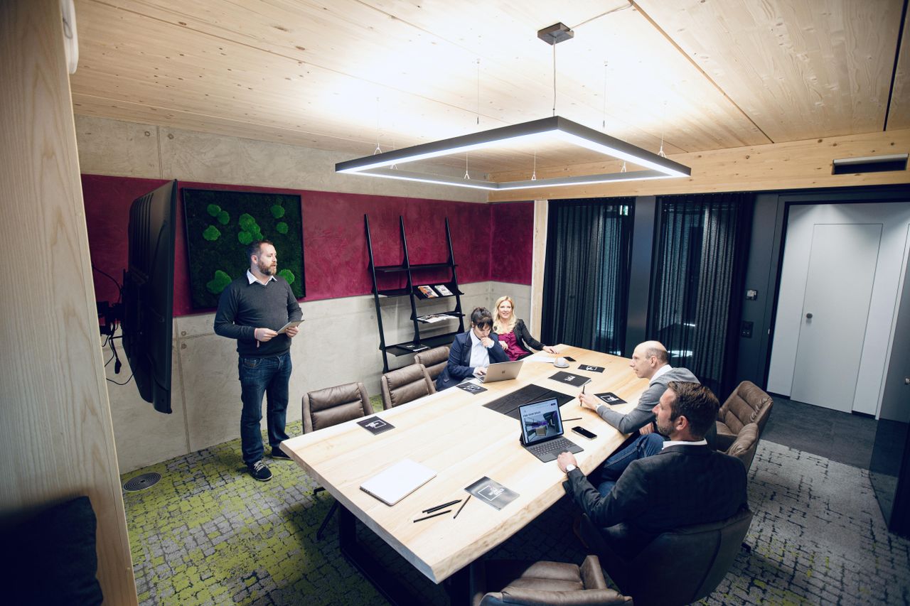 Munich Kreatives Meeting Meeting rooms Konferenzraum Tough decisions image 0