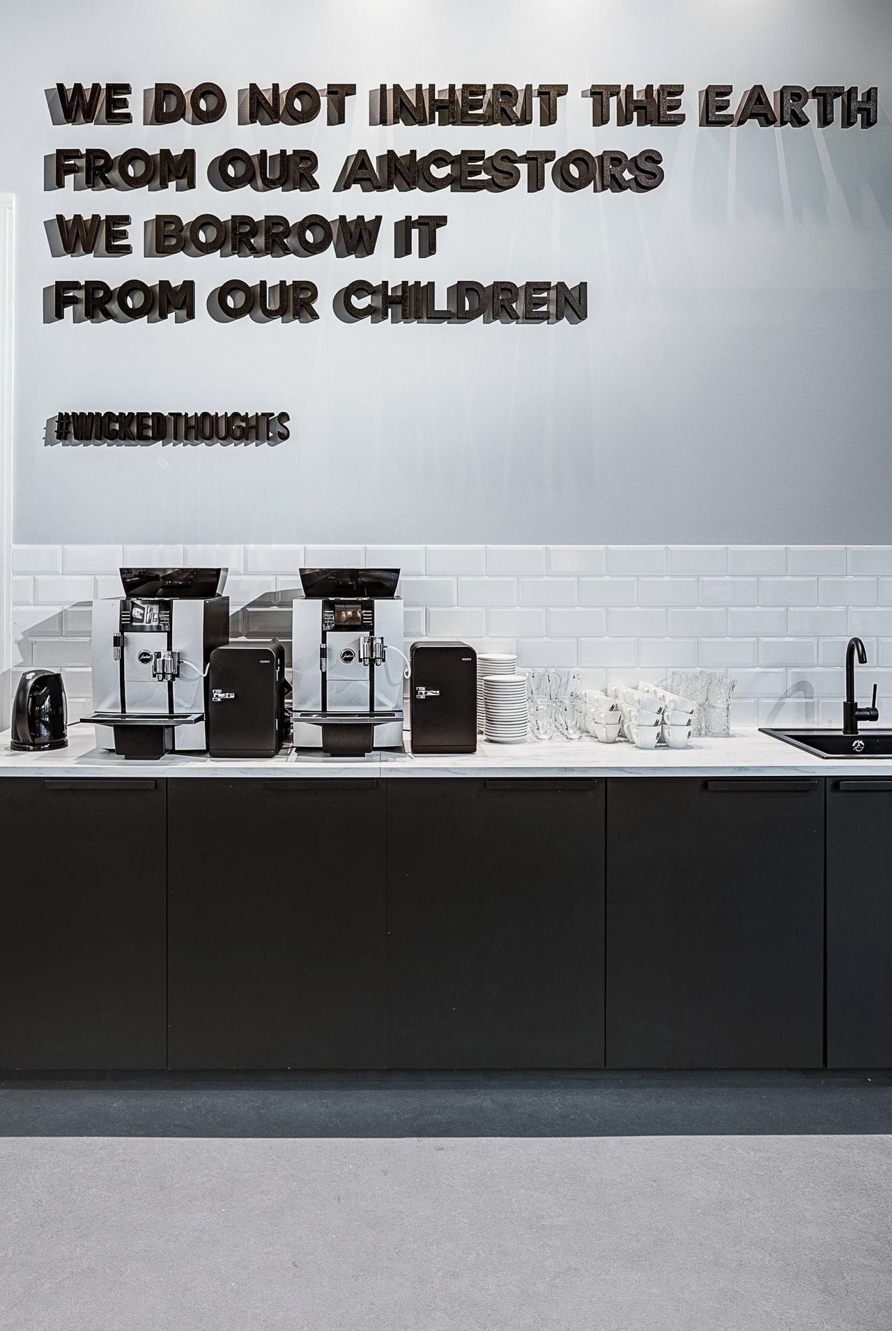 Amsterdam corporate event spaces Bijzondere locatie The Warehouse by Wicked Grounds image 9