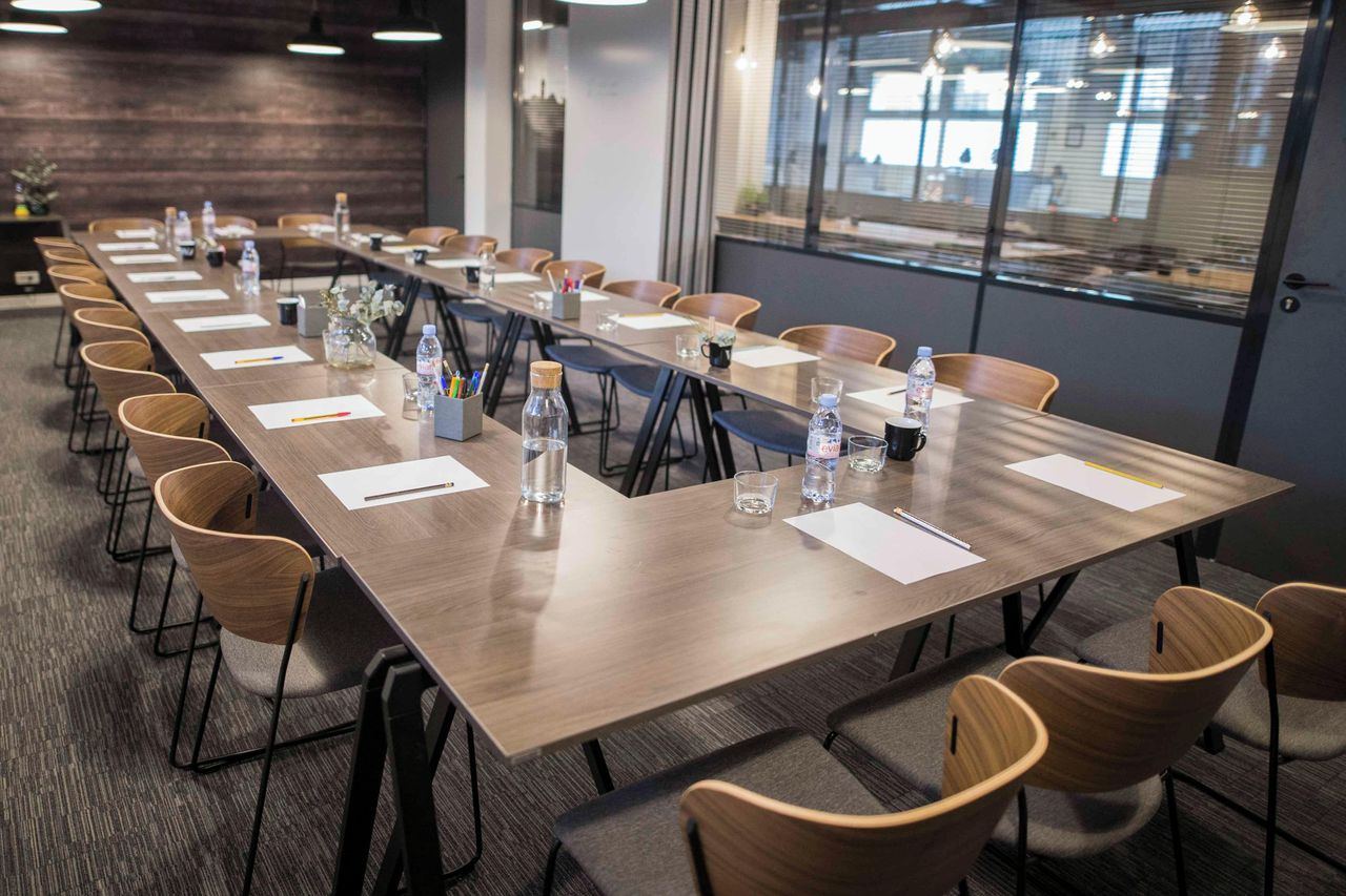 Parijs conference rooms Coworking ruimte Clichy Board Room image 3