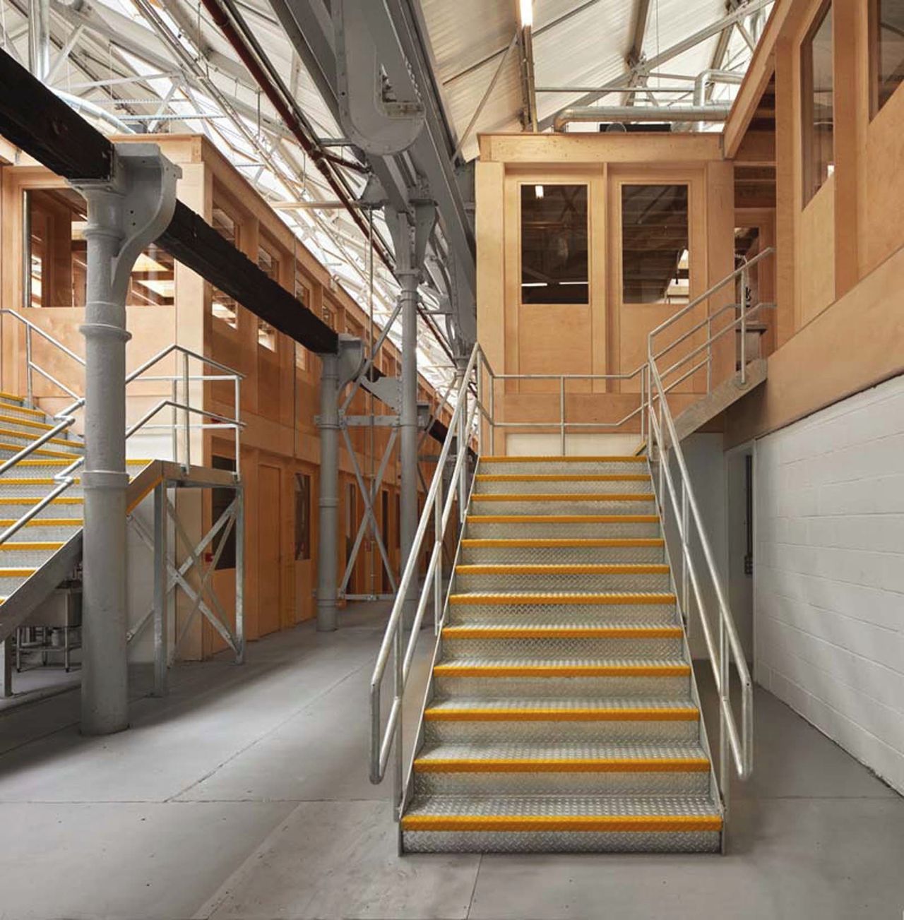 London corporate event spaces Industriegebäude Event Space image 26