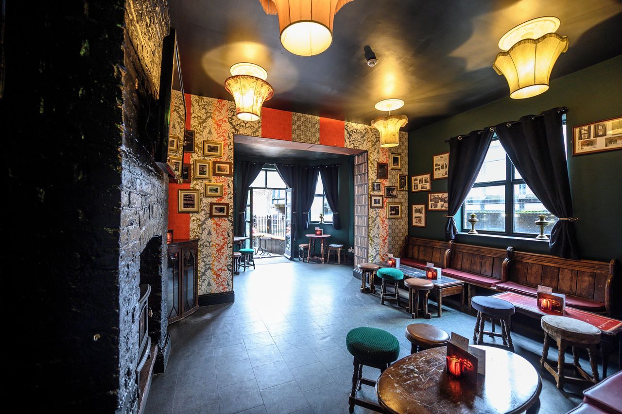 Manchester corporate event spaces Historisch gebouw Whole cottage image 10