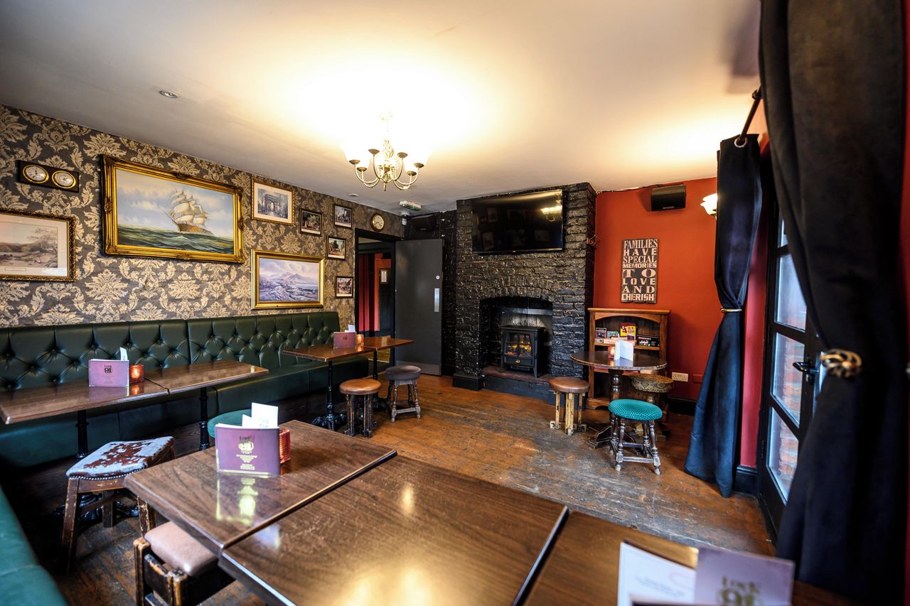 Manchester corporate event spaces Historisch gebouw Whole cottage image 14