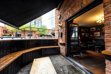 Manchester corporate event spaces Historisches Gebäude Whole cottage image 19