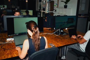Stuttgart Mobiles Arbeiten Coworking spaces CoWorking DayPass im STEYG image 2