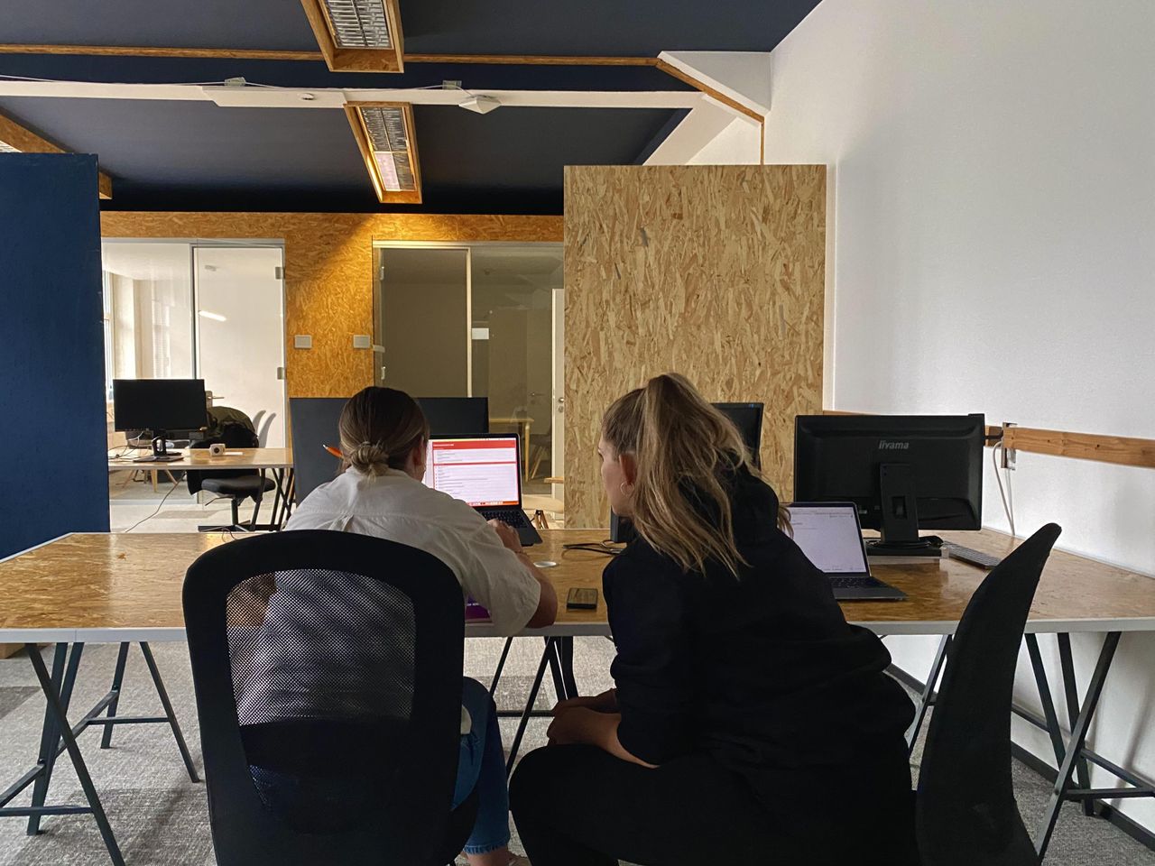 Stuttgart  Coworking spaces CoWorking Flex Desk image 3