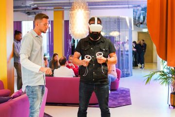 Hamburg  Seminarräume Cappellini Lounge image 0