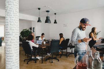 Berlin workshop spaces Meetingraum AWESOME PEOPLE Space image 1