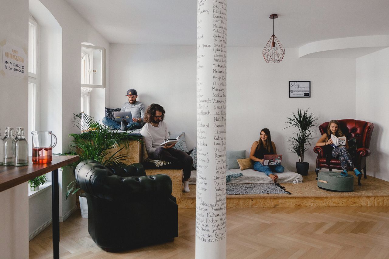 Berlin workshop spaces Meetingraum AWESOME PEOPLE Space image 2