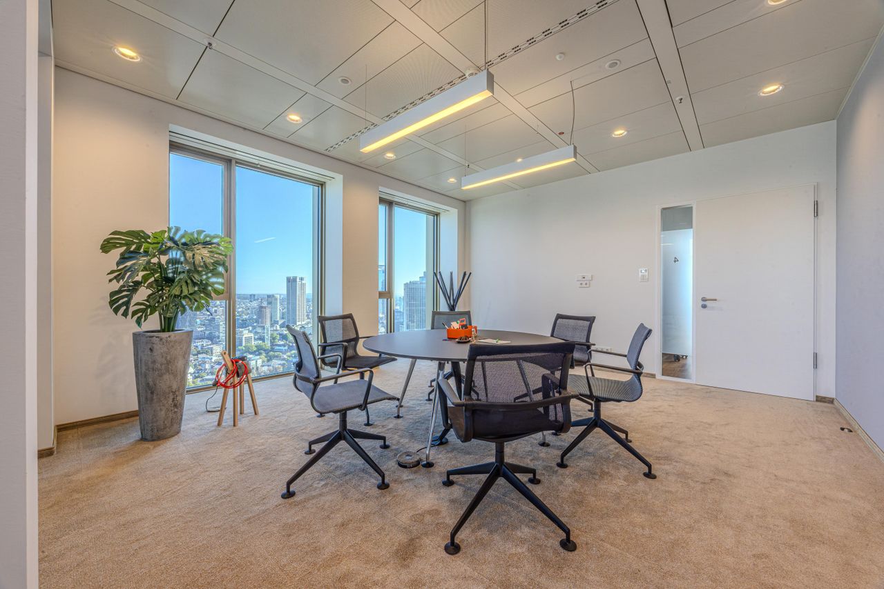 Frankfurt am Main  Konferenzraum Besprechungsraum Taunusblick 32.OG image 2