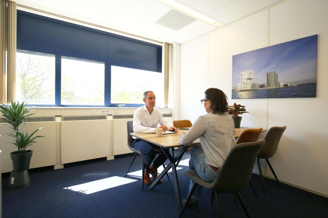 Almere  Vergaderruimtes en vergaderlocaties Blauwe therapiekamer image 1