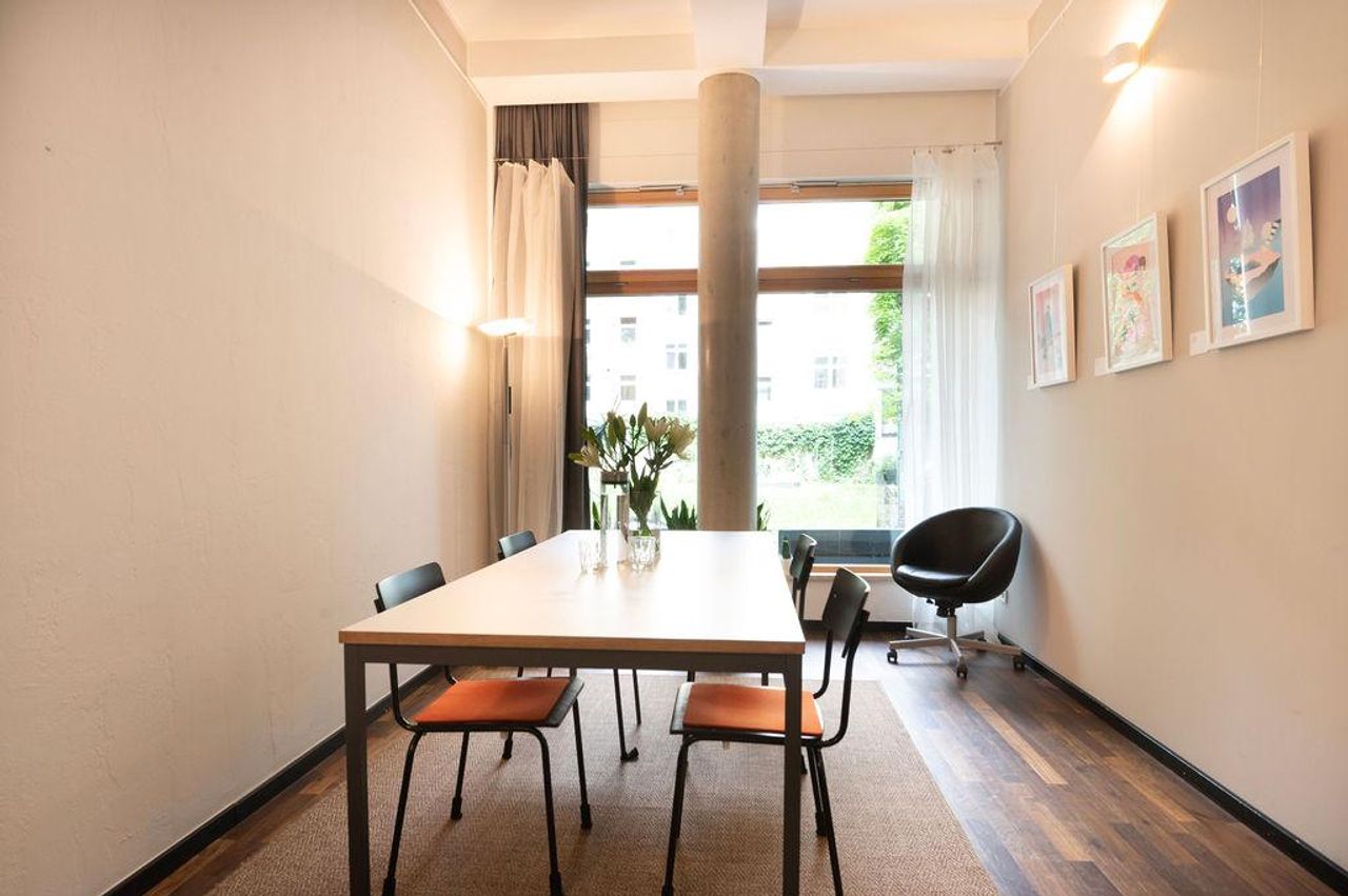 Berlin Kreatives Meeting Meetingräume Zeder-Raum image 2