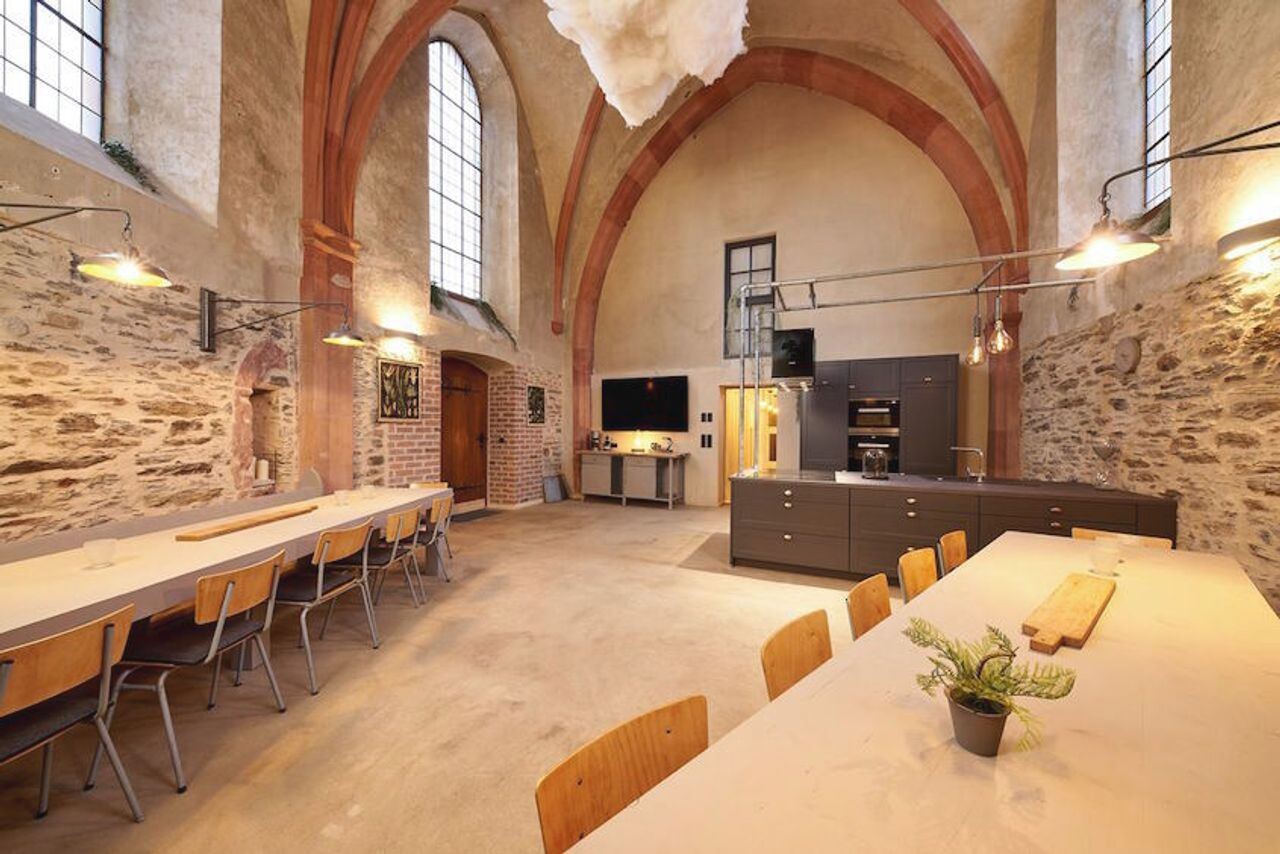 Rest of the World workshop spaces Historic venue Kirche image 9
