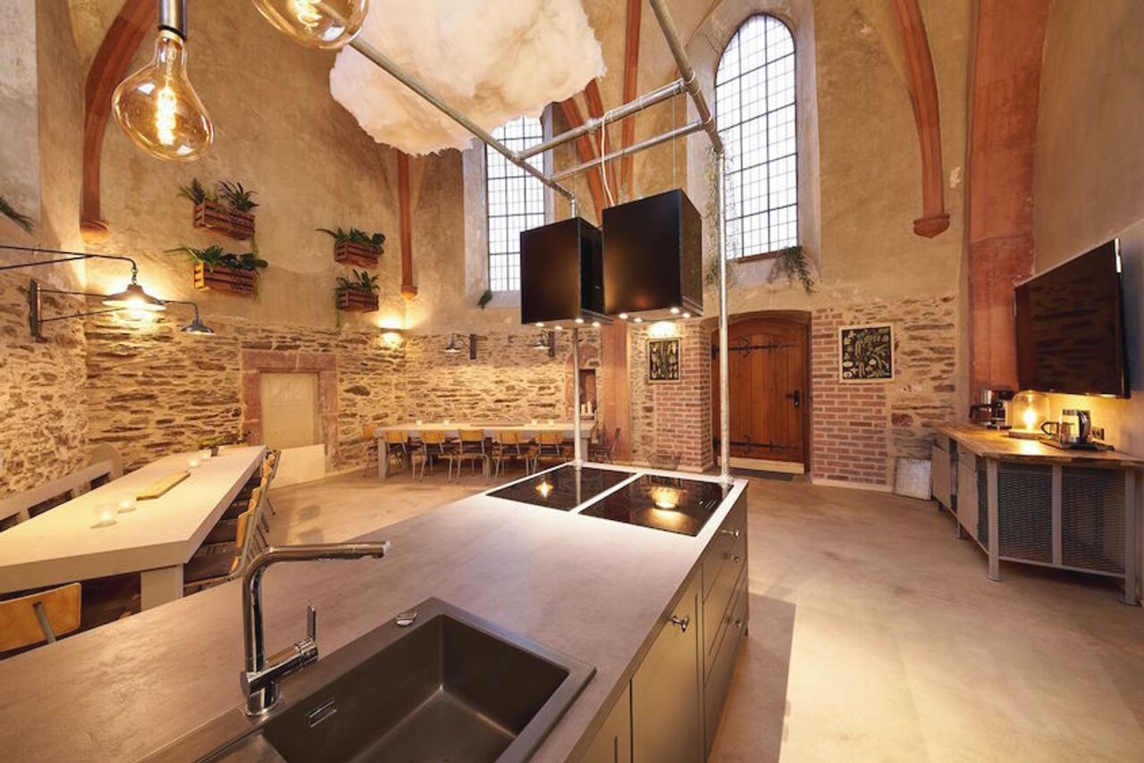 Rest of the World workshop spaces Historic venue Kirche image 13