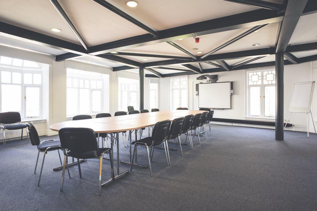 Manchester seminar rooms Boardroom Conference Room One image 1