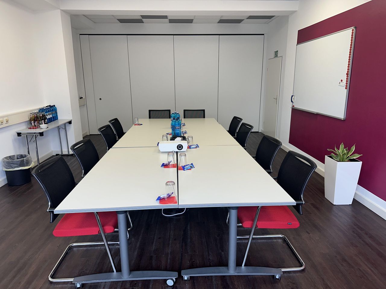 Frankfurt am Main Kreatives Meeting Vergaderzalen Seminarraum “eastside” image 7