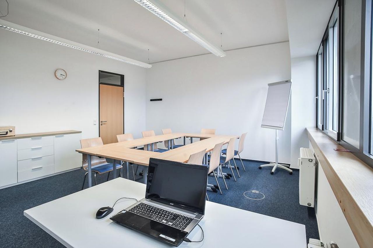 Stuttgart Schulungsräume Meeting room Seminarraum Buenos Aires image 2
