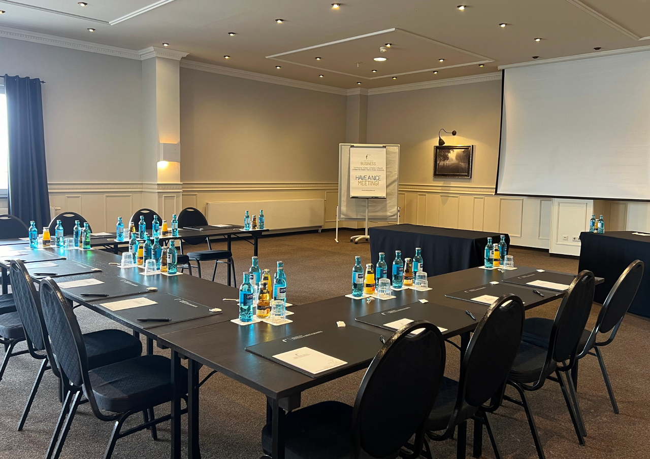 Dobbin-Linstow Christmas Party Function Room Victoriasaal image 0