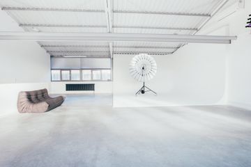 Frankfurt am Main workshop spaces Foto Studio Foto- und Videostudio image 1