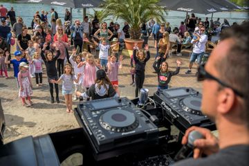 Rest der Welt  Eventlocations Eventarea Open Air image 2