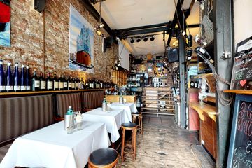 Hamburg Sommerfest Veranstaltungsraum Bistrobereich und Lichthof image 6