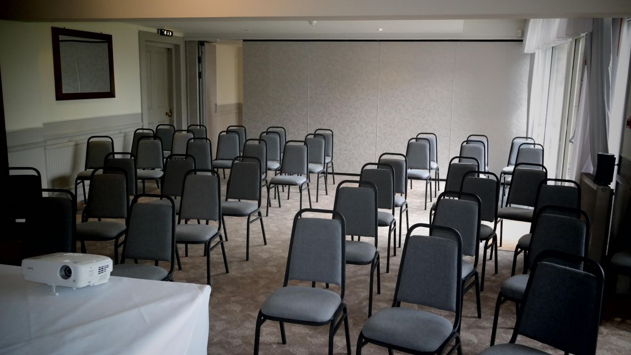 Sheffield seminar rooms Meeting room Garden Room 1 image 1