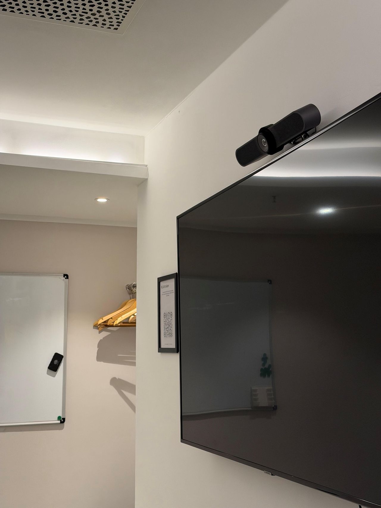 Berlin Coworking Meetingraum Apollo - Space Shack image 3