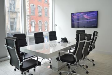 New York  Coworking space Bright Meeting Room for 8 image 0